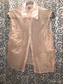 Silk top size small