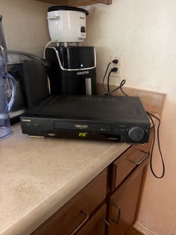 Vintage Toshiba Cinema Series VHS VCR Player