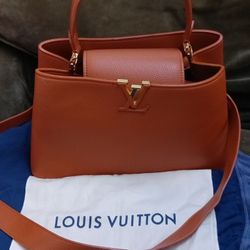 Louis VUITTON  Capucines MM  Congac Crossbody Handbag