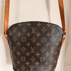 Louis Vuitton Purse