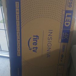 INSIGNIA 50' inch TV.