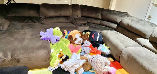 Sectional recliner couch