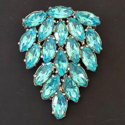 Vintage Pot Metal Dress Clip Light Blue Aqua Leaf Spray Marquise Rhinestone 2.5"