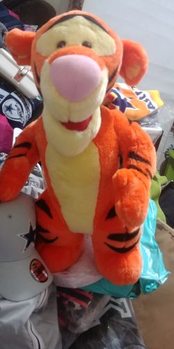 💛🐱Amazing Stuffed TIGGER 💛🐱