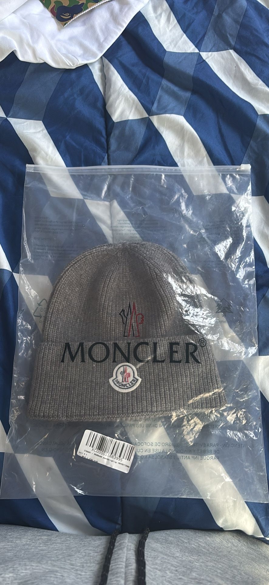 Moncler Beanie - Grey New