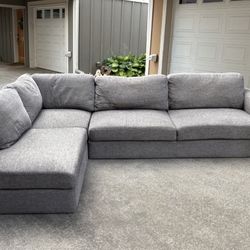 Sectional Couch 