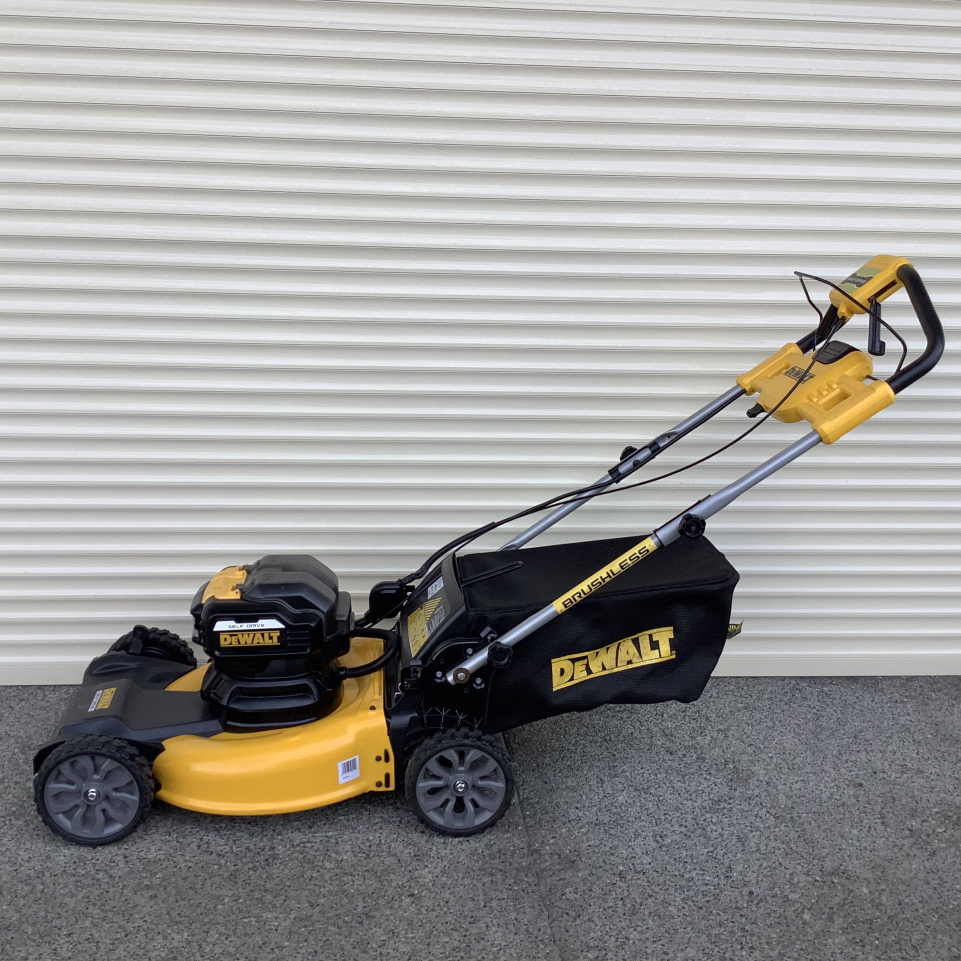 Dewalt 20V Max Brushless Cordless Self Propelled Lawn Mower *Mower Only