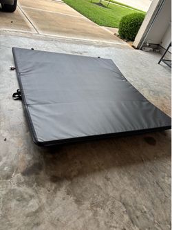Chevy Silverado bed cover