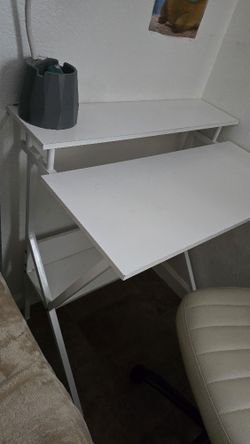 Desk Chair And Lamp