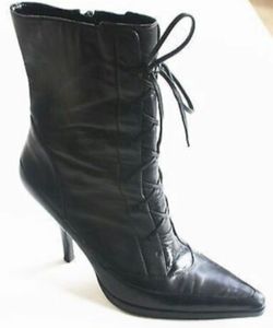 NINE WEST DESHANAR ANKLE BOOTS Black Leather Goth Lace Up Pointy Booties 7.5