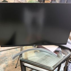 3x 27” LG Monitors