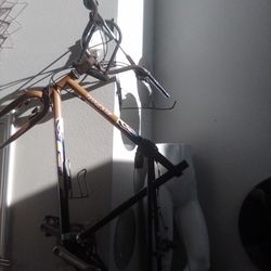 GT Mountain Bike Complete Except For The Rims Tires