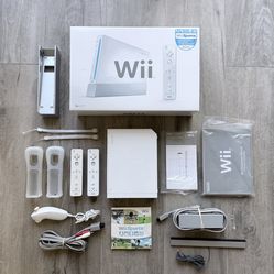 Nintendo Wii + Wii Sports Bundle