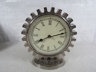 Industrial Gear Cast Aluminum Quartz Movement Table/Desk Clock 8 1/4"
