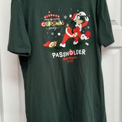 Disney T-shirt Magic Kingdom Mickey's Very Merry Christmas Party 2019 Size XL just $7 xox