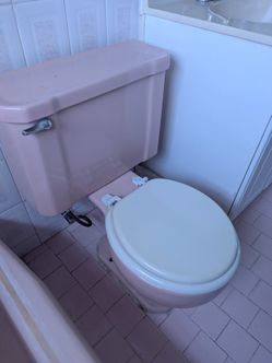 CLASSIC TOILET $400