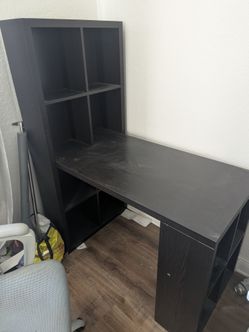 Free Desk with shelves
