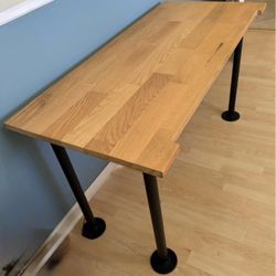 Desk / Table