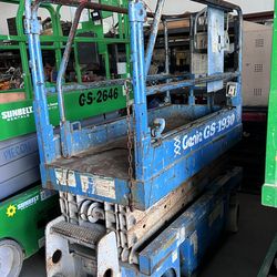 Scissor life 19 footer