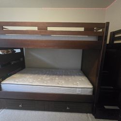 Twin On Twin Step Bunk Bed With Trundle W/ Free Toy Shelf.