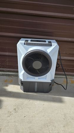900 cfm 2-speed portable evaporative cooler