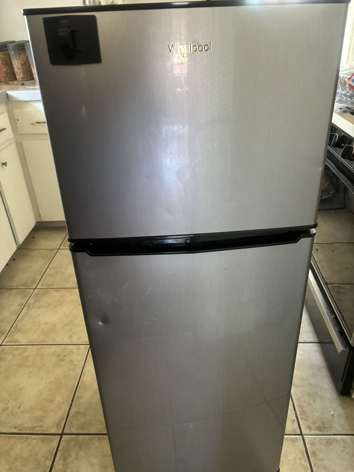 Whirlpool Mini Fridge 