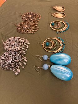 Assorted earrings Set