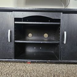 Tv Stand/Entertainment Center