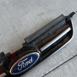 Upper Grille - Ford C-Max - 2013-2018