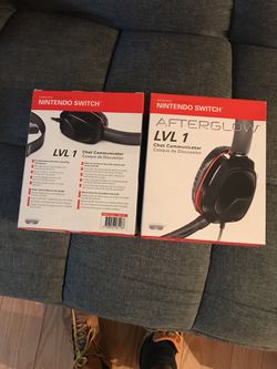 BRAND NEW IN THE BOX Headphone and mic PERFECT FOR VIDEO GAMES