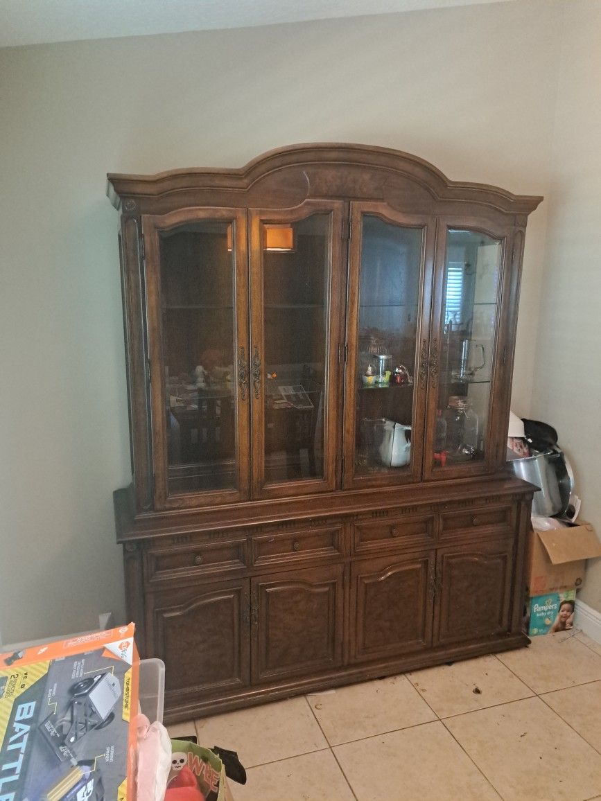Thomasville Antique China Cabinet