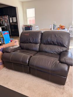 Recliner chairs