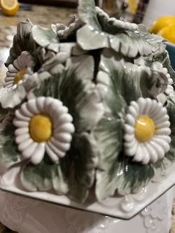Vintage Nora Fenton Italy Ceramic Daisy two Piece dish