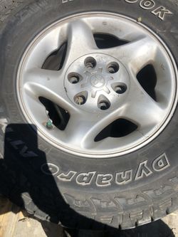 Toyota Tacoma Wheels and tires
