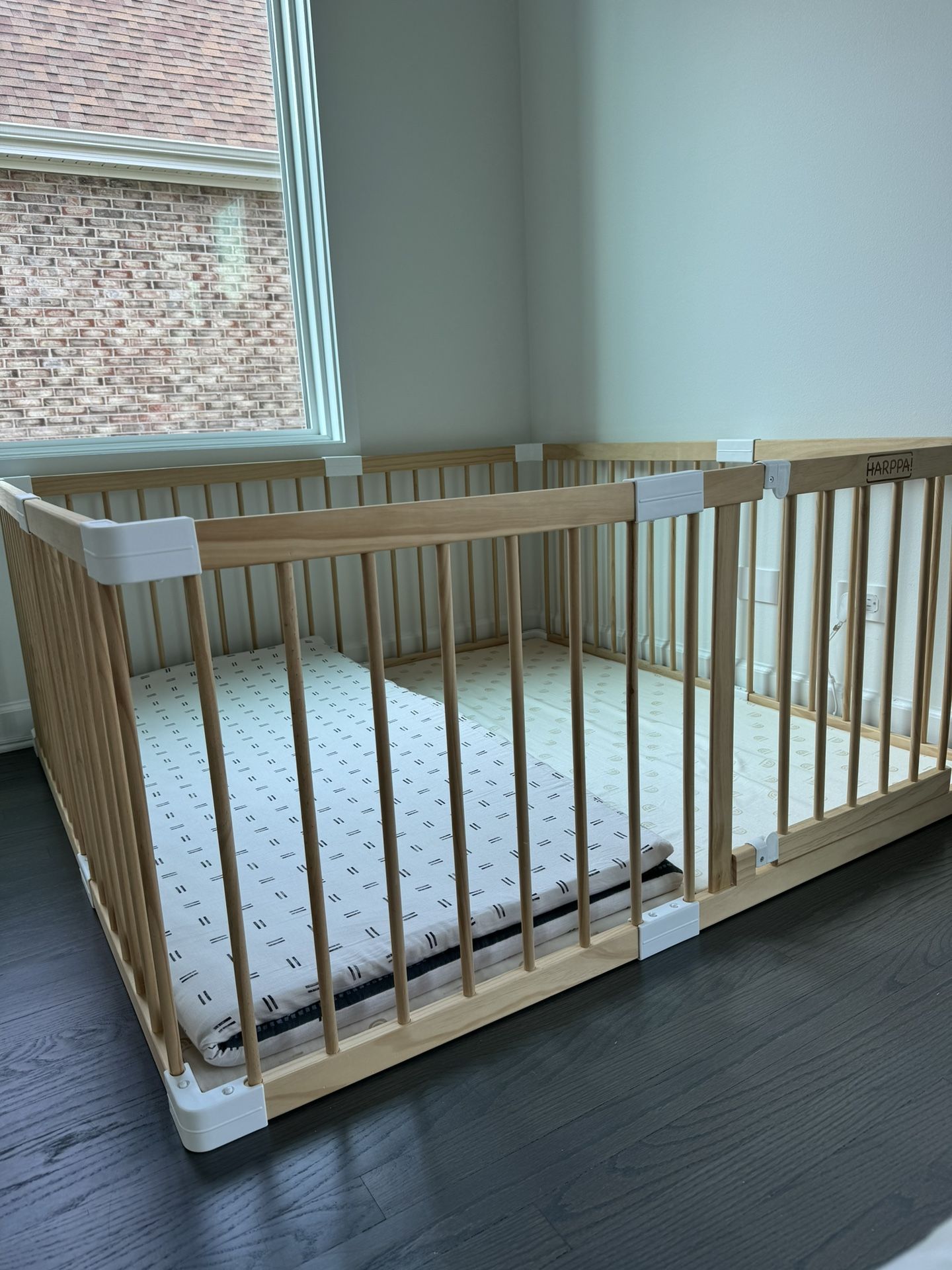 Wooden Baby Playpen and 2x Toki Mats