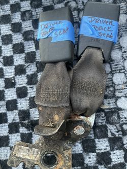 Cadillac CTS 2008-2013 OEM Rear Back Seat Chair Seat Belt Receiver Buckle 