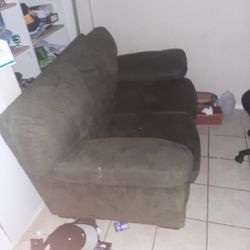Loveseat/small Couch