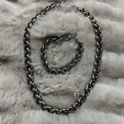 Women’s Steel Necklace And Matching Bracelet 
