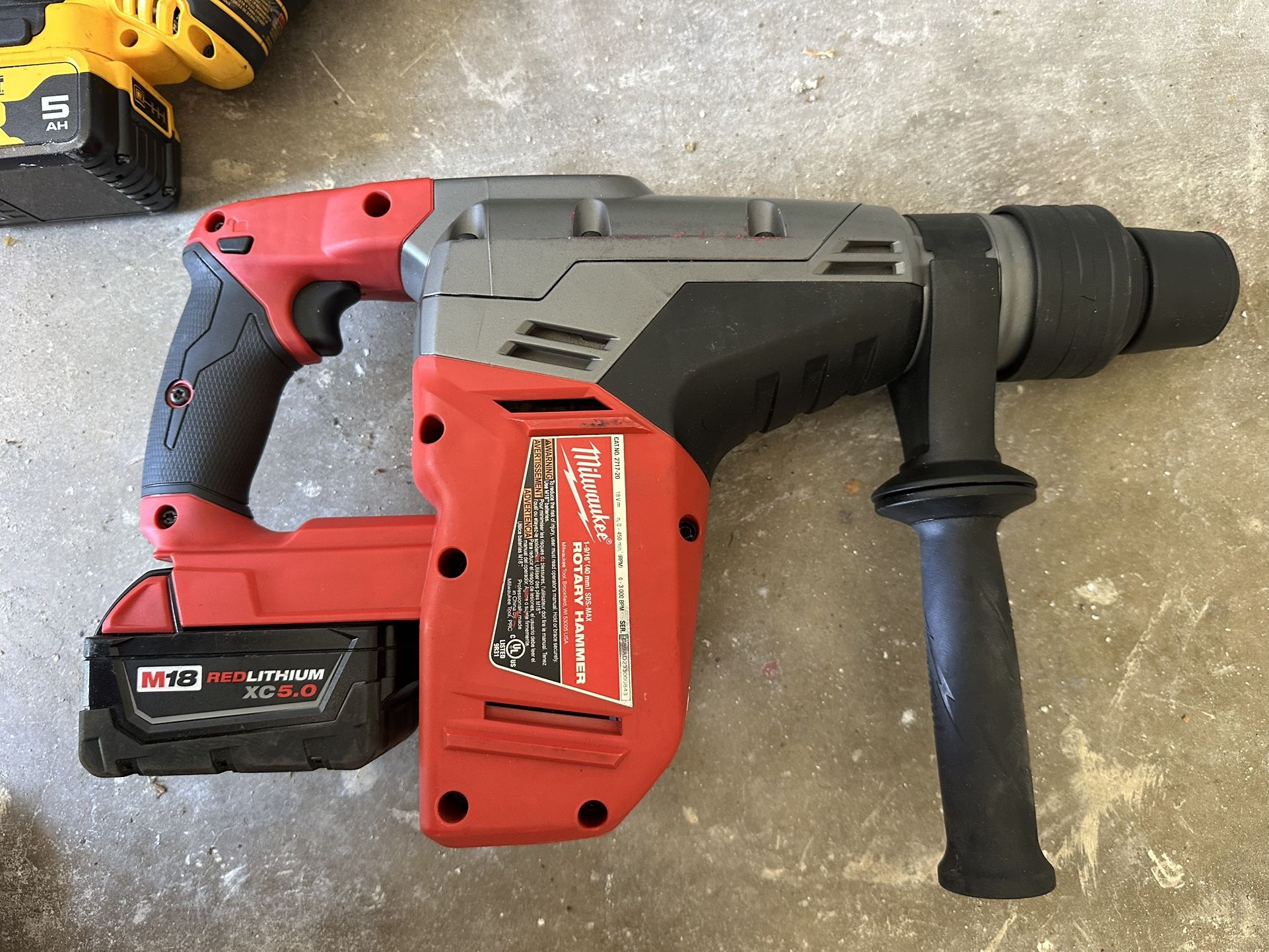 Milwaukee 2717-20 M18 FUELâ„¢ 1-9/16" SDS Max Rotary Hammer