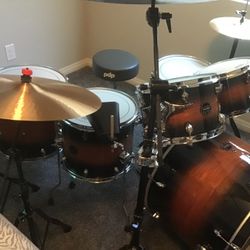 Mapex Armory six piece  drum set 