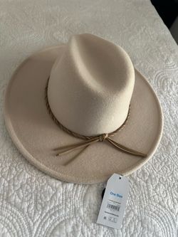 Women's Faux Suede Hat