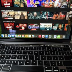 Apple - Geek Squad Certified Refurbished MacBook Pro Laptop 2020 - 13" Display with Touch Bar - Intel Core i5 - 8GB Memory - 256GB SSD - Space Gray