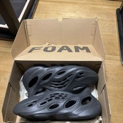 Yeezy Foam Runner