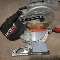 MITTER SAW