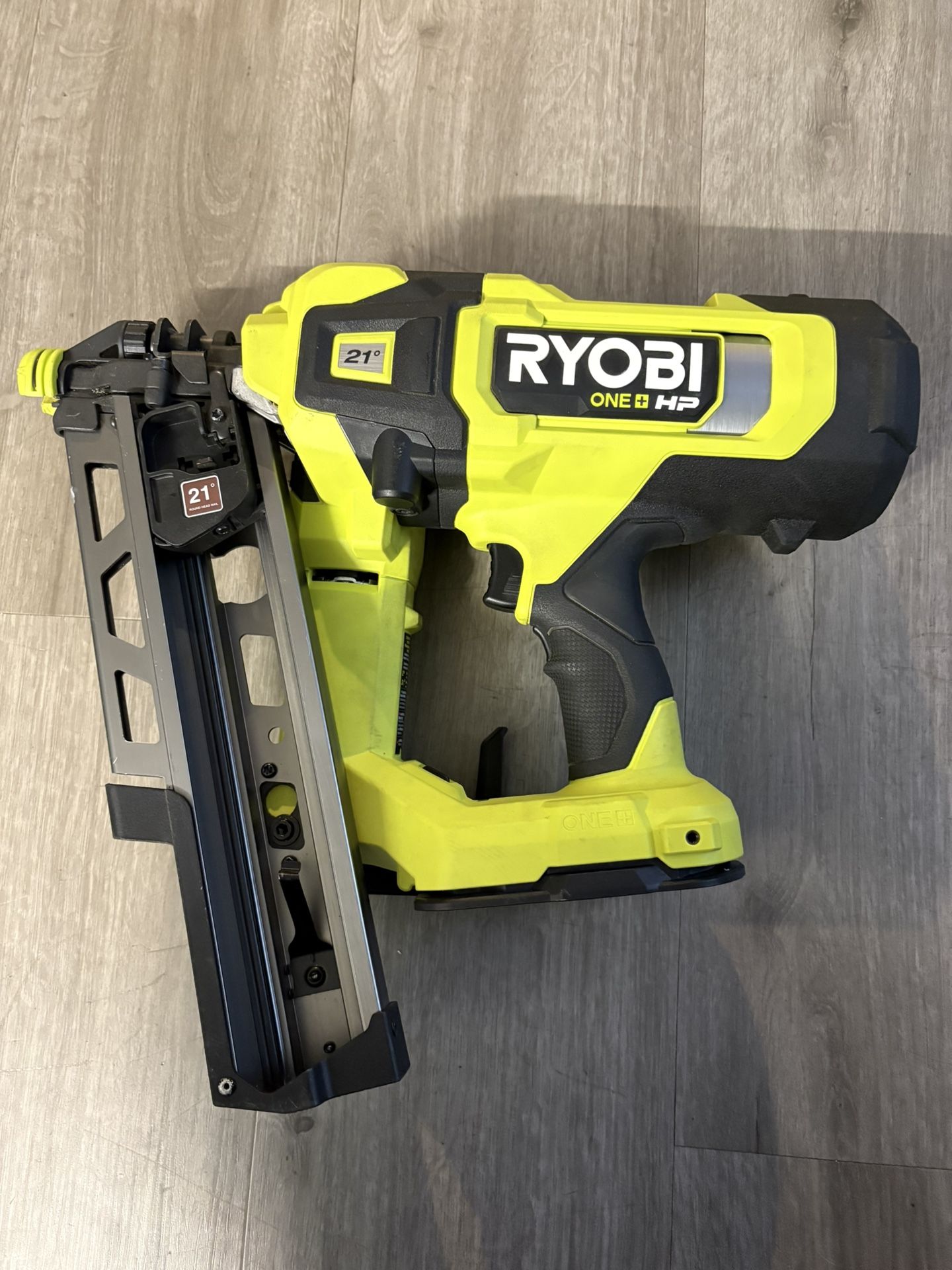 RYOBI 18V Brushless AirStrike 21° Framing Nailer