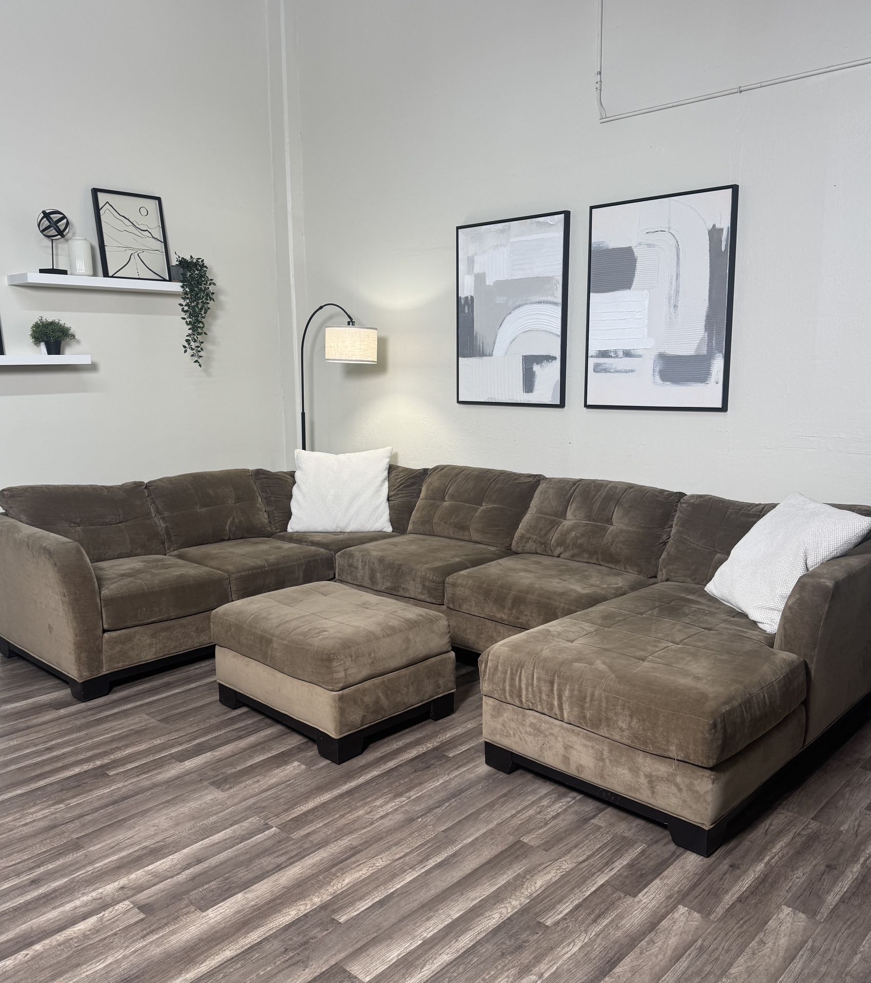FREE DELIVERY Macys Sectional Couch