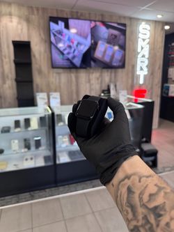 Apple Watch SE 2nd Gen 40MM WiFi + LTE - Black (Unlocked) + Warranty