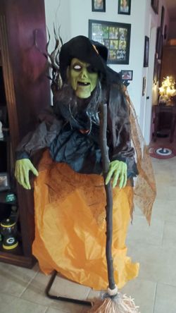 Life-Size Halloween Witch Animatronic Decoration