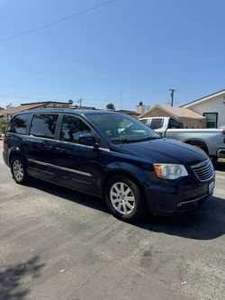 2016 Chrysler Town and Country Touring
