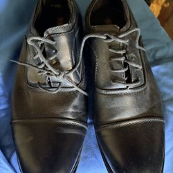 Men’s Size 9 Dress Shoes 